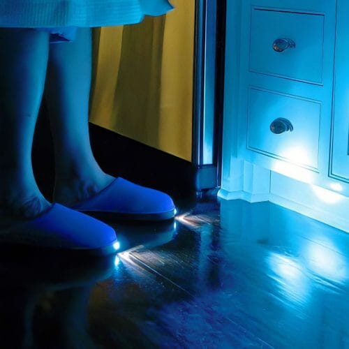 bright feet light slippers